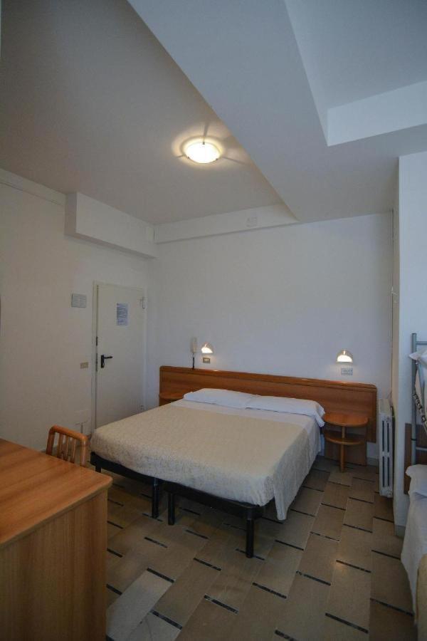 Hotel Zani チェルヴィア エクステリア 写真