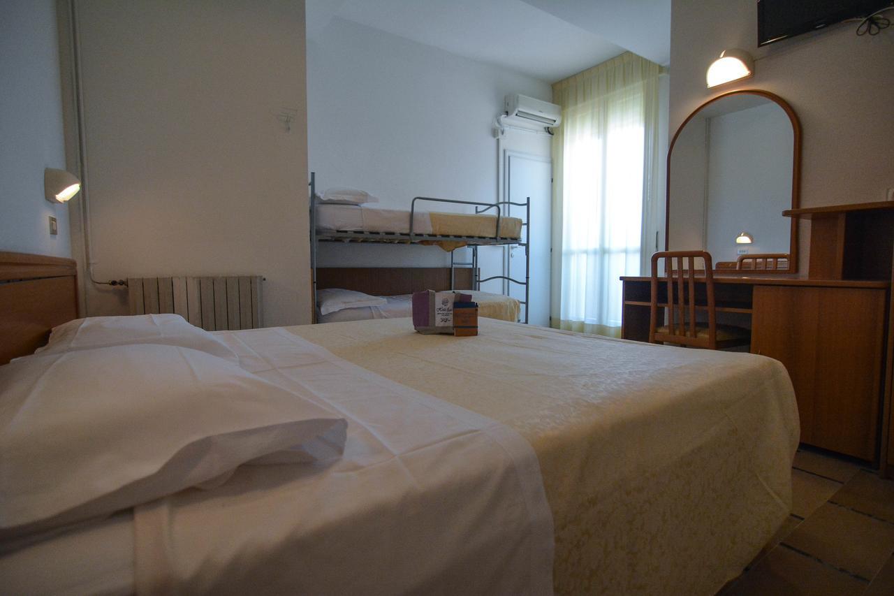 Hotel Zani チェルヴィア エクステリア 写真